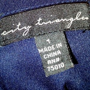 City triangles size 1 navy blue prom dress